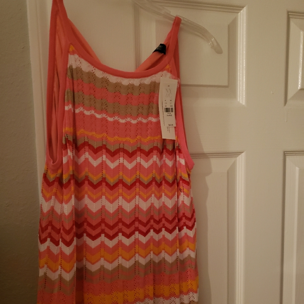 Sleeveless tank
